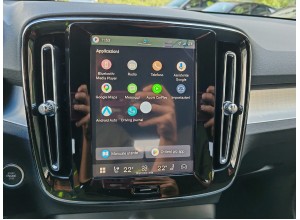 VOLVO XC40 CORE B3 KM ZERO 08/2026 5 ANNI DI GARANZIA
